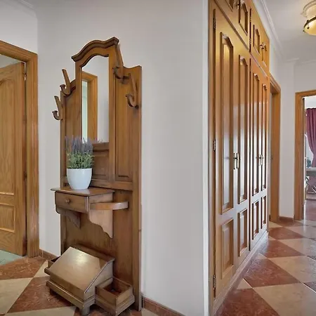 Apartamento Con Jacuzzi Y Parking En San Pedro - Del Valle 72 2