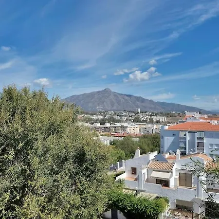 Con Jacuzzi Y Parking En San Pedro - Del Valle 72 2 Lägenhet *