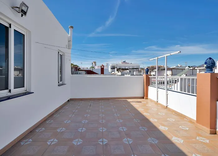 Apartment Con Jacuzzi Y Parking En San Pedro - Del Valle 72 2 *