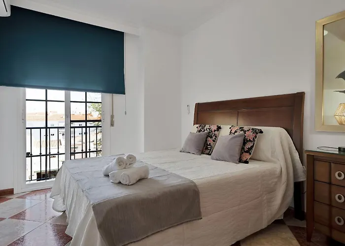 Con Jacuzzi Y Parking En San Pedro - Del Valle 72 2 Apartment