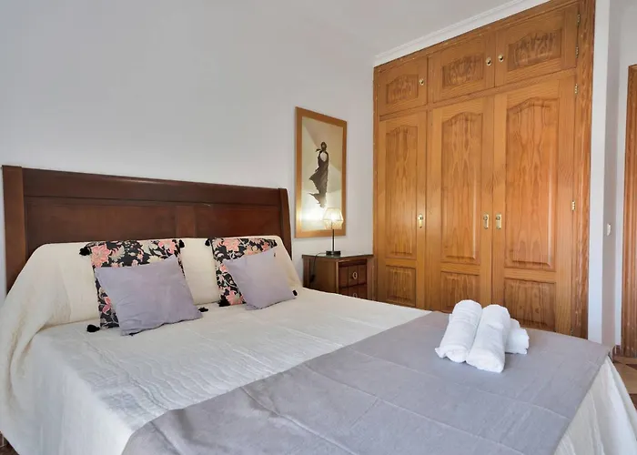 Con Jacuzzi Y Parking En San Pedro - Del Valle 72 2 Apartmán *