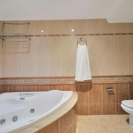 Con Jacuzzi Y Parking En San Pedro - Del Valle 72 2 ماربيا