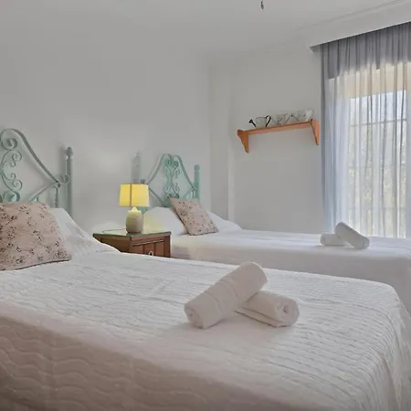Con Jacuzzi Y Parking En San Pedro - Del Valle 72 2 Μαρμπέλλα